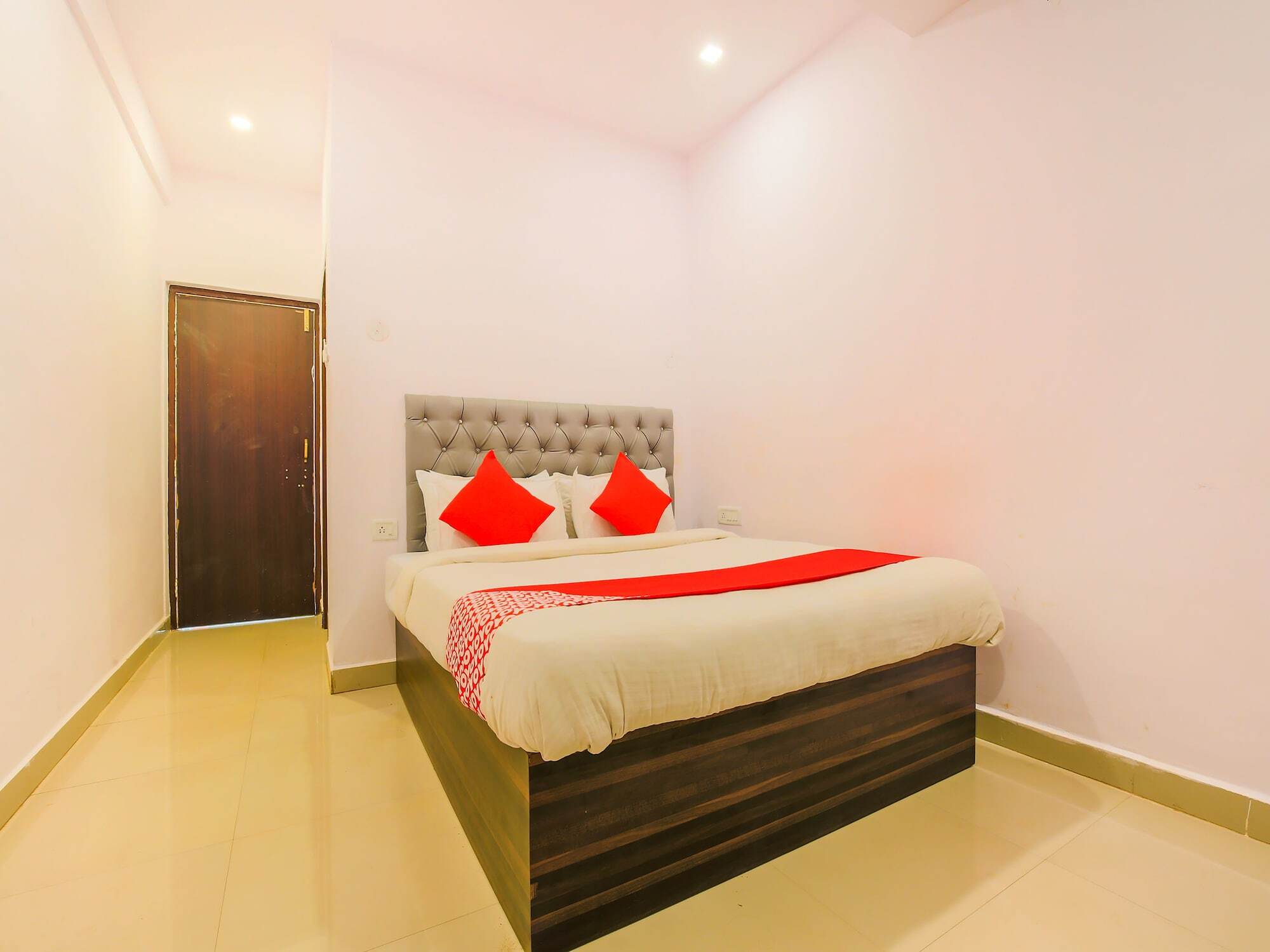 Oyo 23650 Down Da Village Candolim Exterior photo